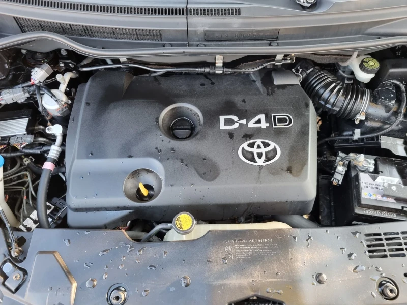 Toyota Corolla verso 2, 200 D4D EURO4, снимка 14 - Автомобили и джипове - 47473678