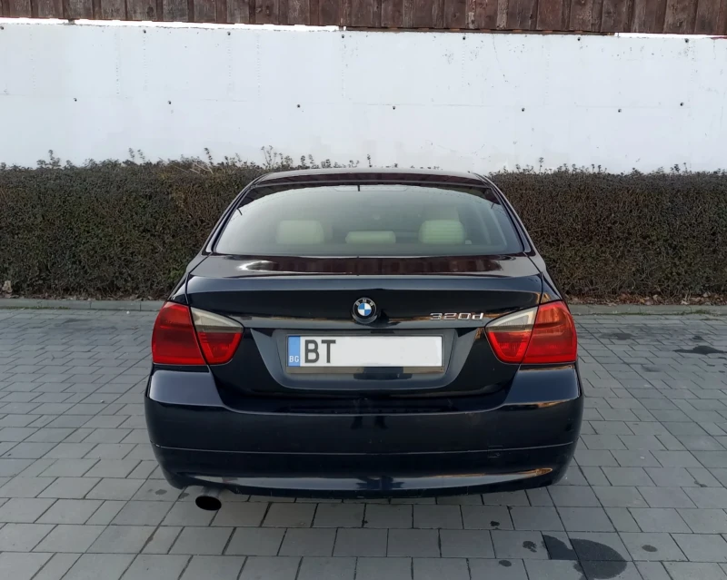 BMW 320 320d, снимка 7 - Автомобили и джипове - 48809137