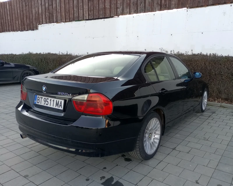 BMW 320 320d, снимка 8 - Автомобили и джипове - 48809137