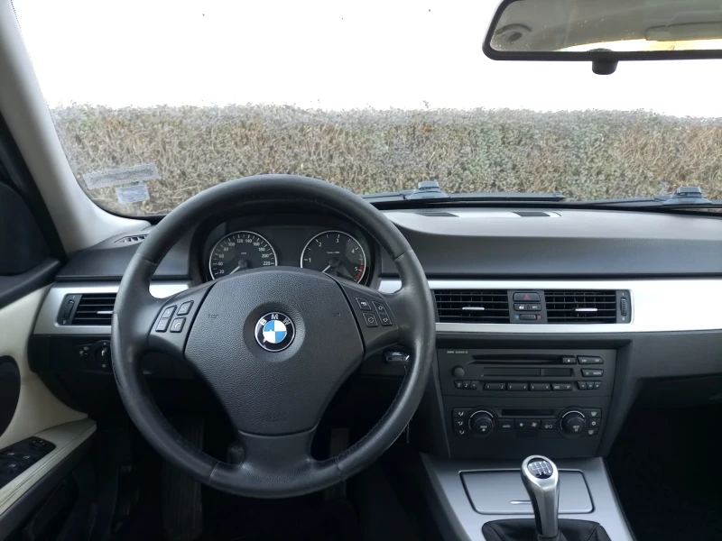 BMW 320 320d, снимка 10 - Автомобили и джипове - 48809137