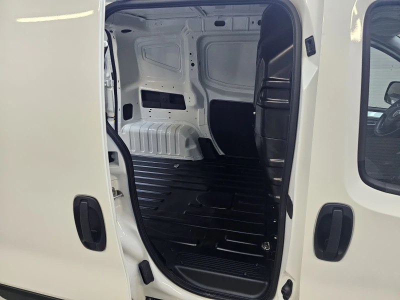 Fiat Fiorino 9550км!!! товарен N1, снимка 9 - Автомобили и джипове - 50058008