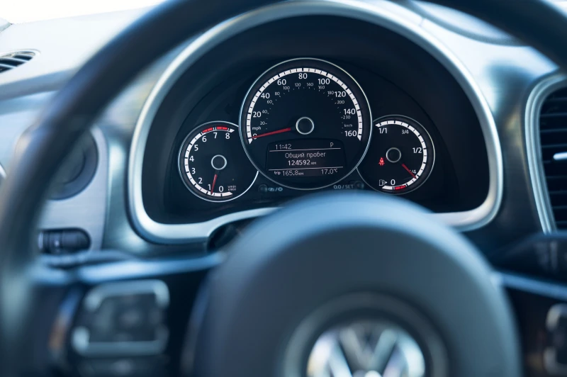 VW New beetle jeans, снимка 10 - Автомобили и джипове - 51958880