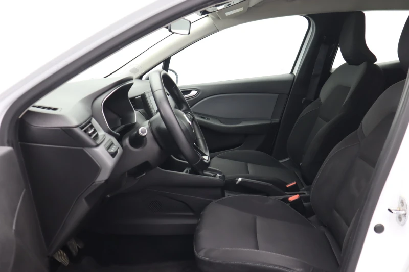 Renault Clio 1.0 tce, снимка 10 - Автомобили и джипове - 52816329