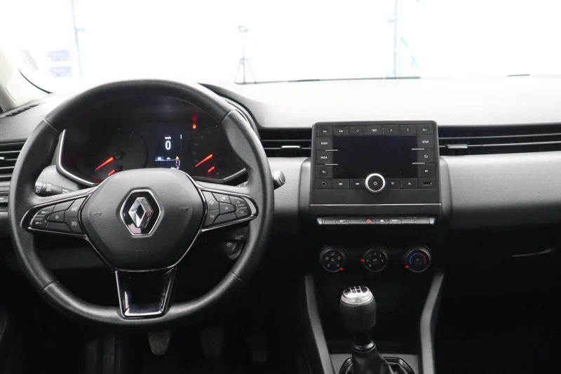 Renault Clio 1.0 tce, снимка 16 - Автомобили и джипове - 52816329