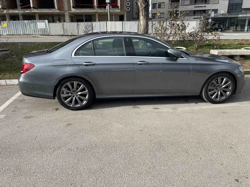 Mercedes-Benz 220, снимка 3 - Автомобили и джипове - 52973293