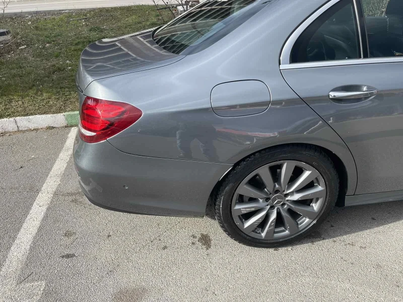 Mercedes-Benz 220, снимка 4 - Автомобили и джипове - 52973293