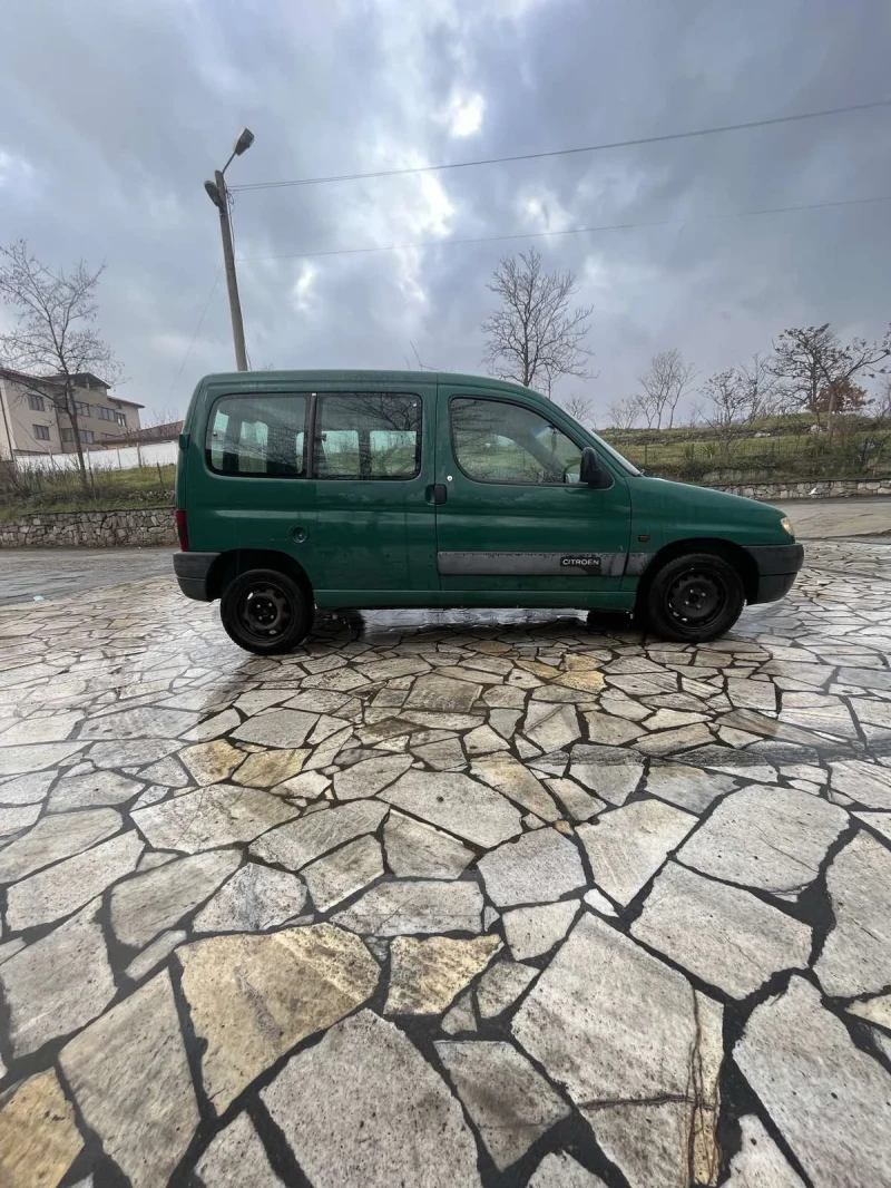 Citroen Berlingo 1.4 75кс, снимка 7 - Автомобили и джипове - 53236314