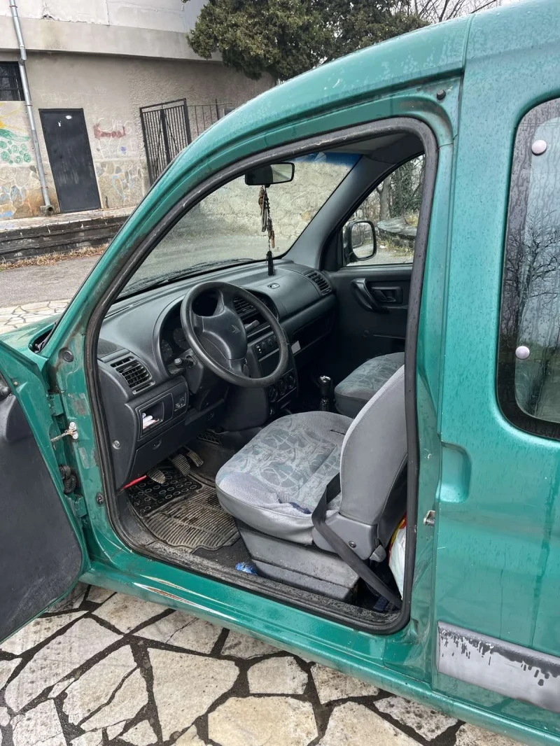 Citroen Berlingo 1.4 75кс, снимка 11 - Автомобили и джипове - 53236314