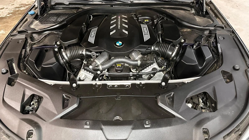 BMW 850 XDRIVE С РЕГИСТРАЦИЯ & АВТО КРЕДИТ , снимка 7 - Автомобили и джипове - 53511217
