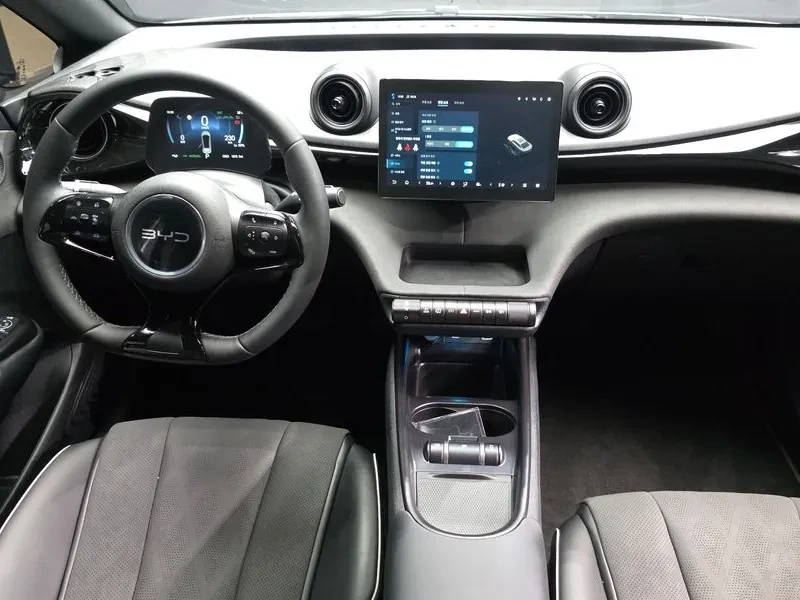 BYD Dolphin САМО 30% АВАНС, снимка 7 - Автомобили и джипове - 56223367