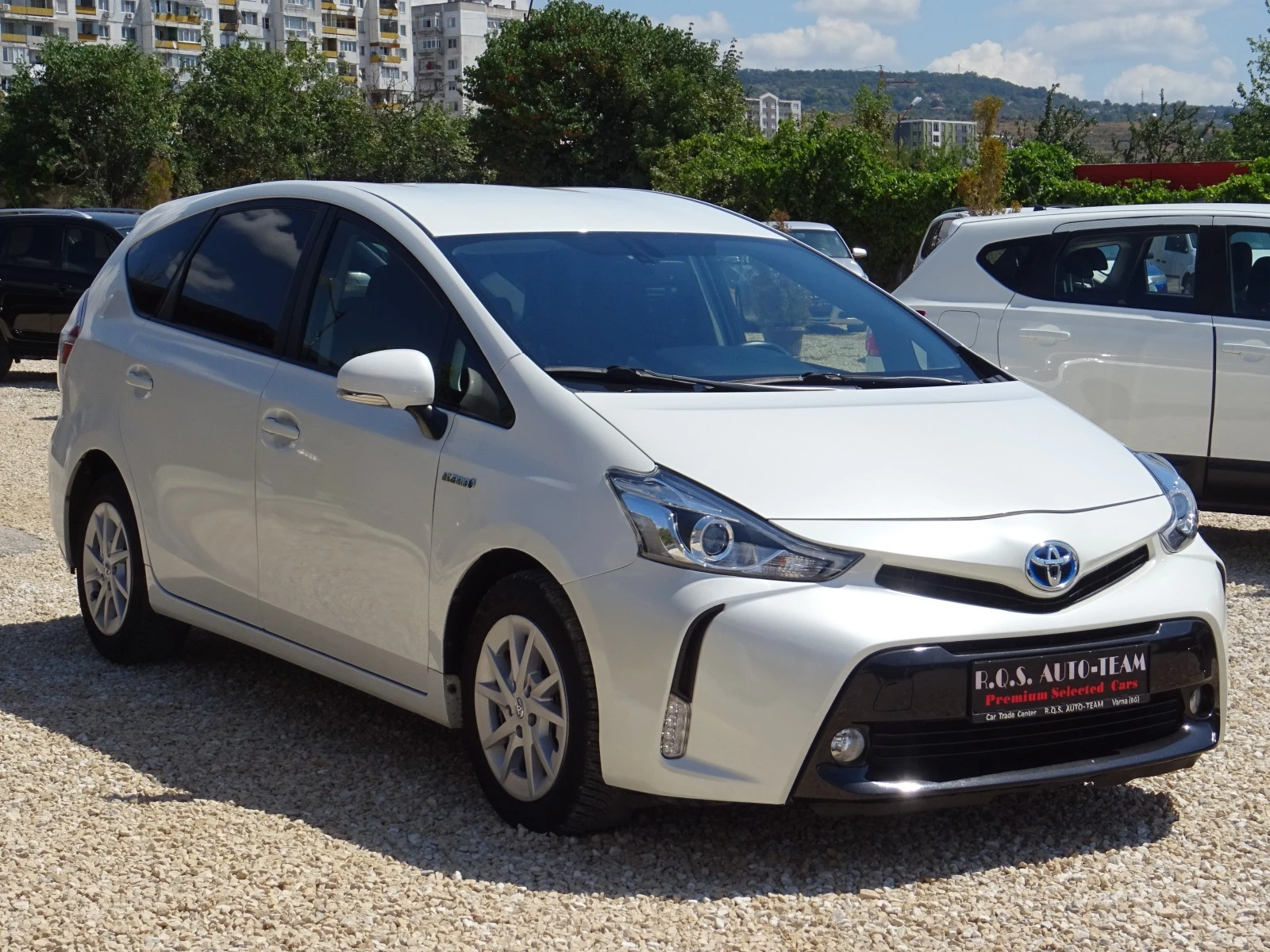 Toyota Prius + 1.8 Full Hybrid (HEV)  134kc E-CVT Active 7 м-та - изображение 6