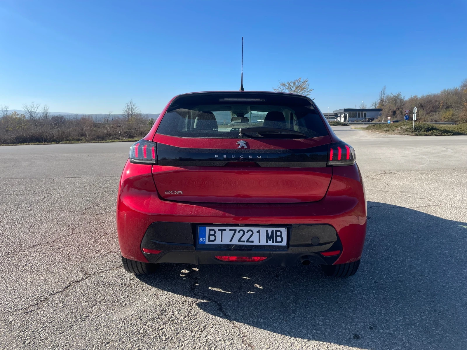 Peugeot 208 1.2 - изображение 7