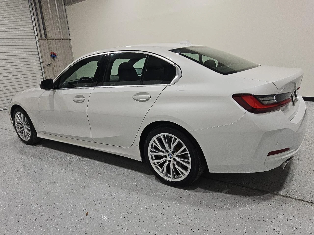 BMW 330  - изображение 3
