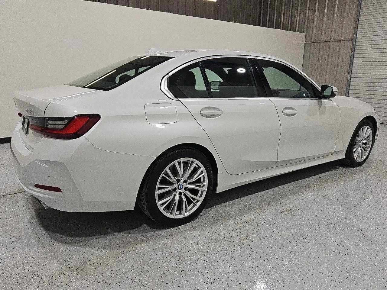 BMW 330  - изображение 4