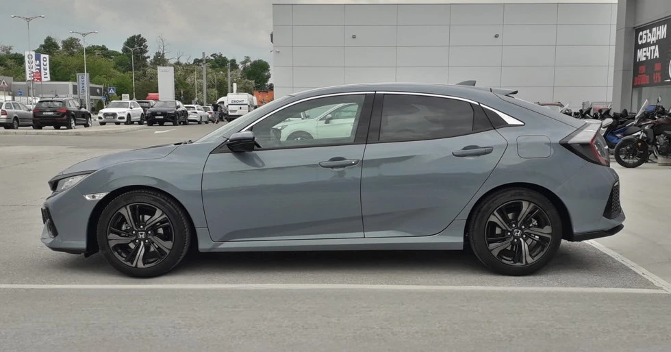Honda Civic 1.0 VTEC Elegance Turbo  MT - изображение 9