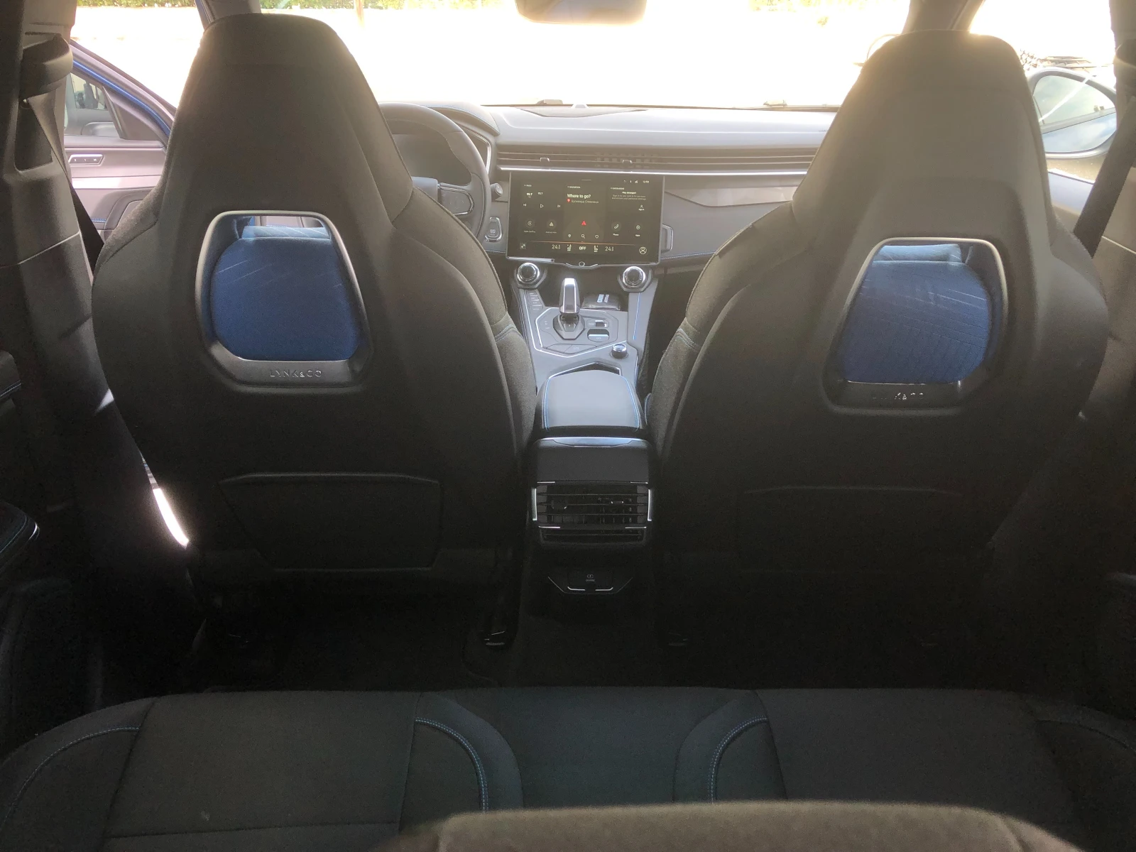 LynkCo 01  MORE | Mobile.bg � ����������� 14