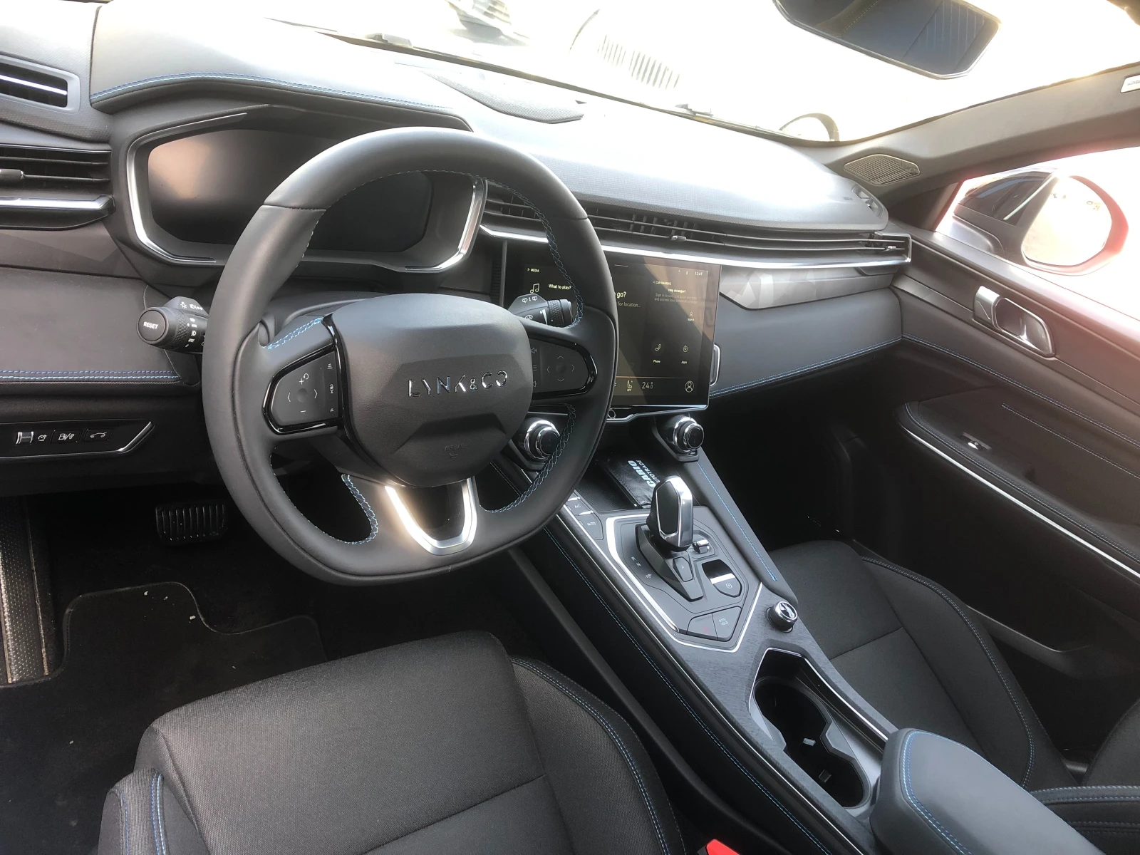 LynkCo 01  MORE | Mobile.bg � ����������� 9