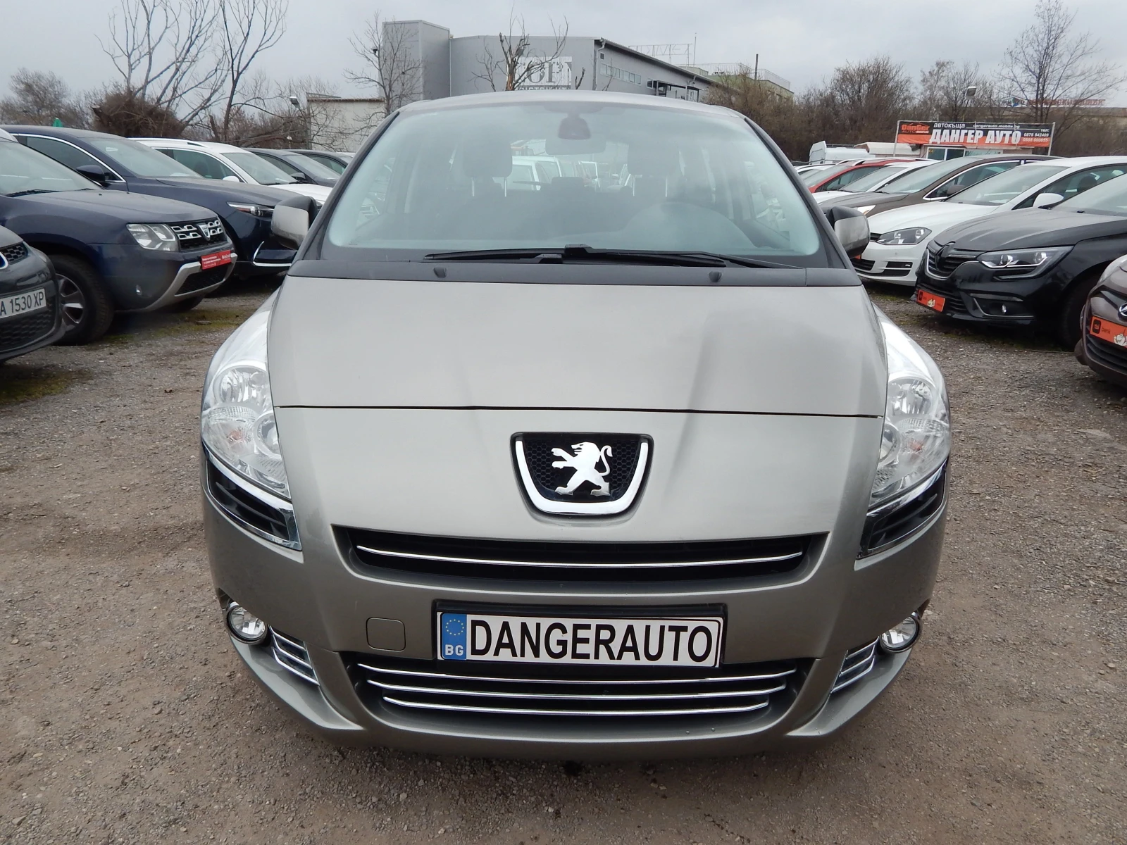 Peugeot 5008 1.6HDI* 158000km.* КАТО НОВА* 7места* , снимка 2 - Автомобили и джипове - 53888696