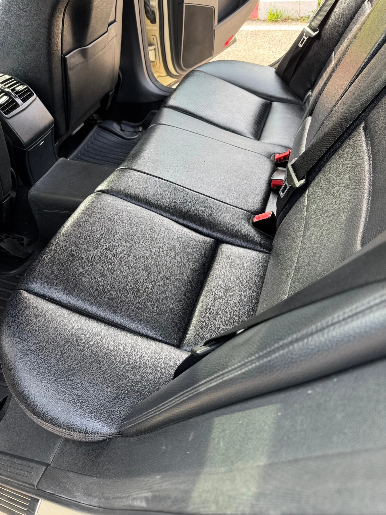 Mercedes-Benz E 200, снимка 8 - Автомобили и джипове - 53989313