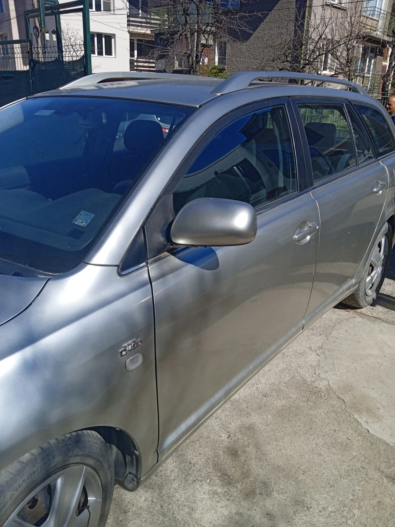 Toyota Avensis, снимка 3 - Автомобили и джипове - 54043522