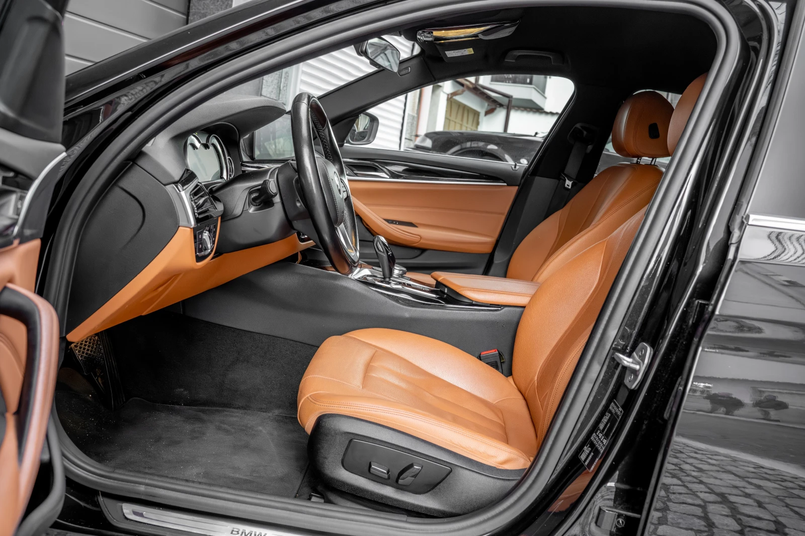 BMW 520, снимка 10 - Автомобили и джипове - 54044931