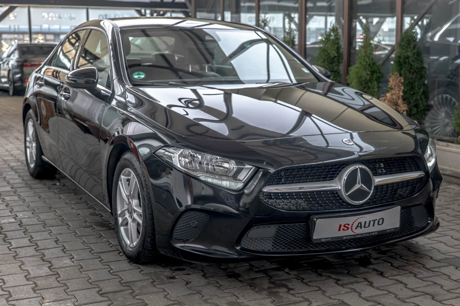 Mercedes-Benz A 200 CDI/Камера/Dynamic Select/USB/DCT/MBUX/Седан, снимка 2 - Автомобили и джипове - 54065511