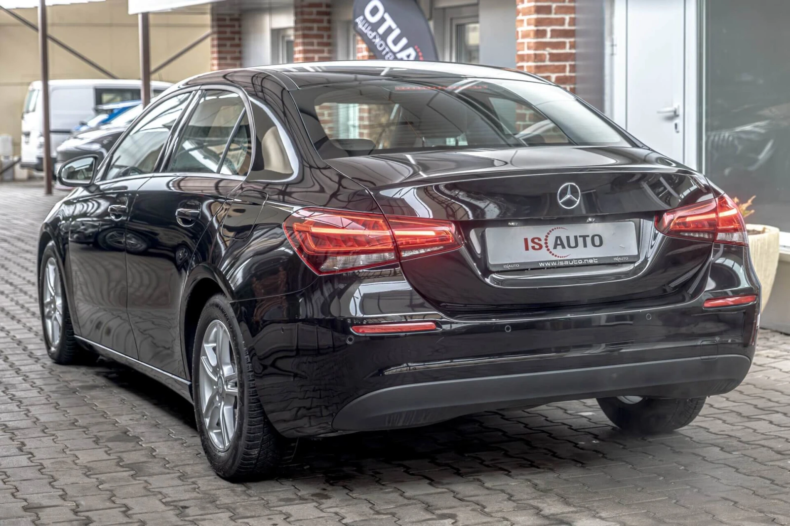 Mercedes-Benz A 200 CDI/Камера/Dynamic Select/USB/DCT/MBUX/Седан, снимка 5 - Автомобили и джипове - 54065511