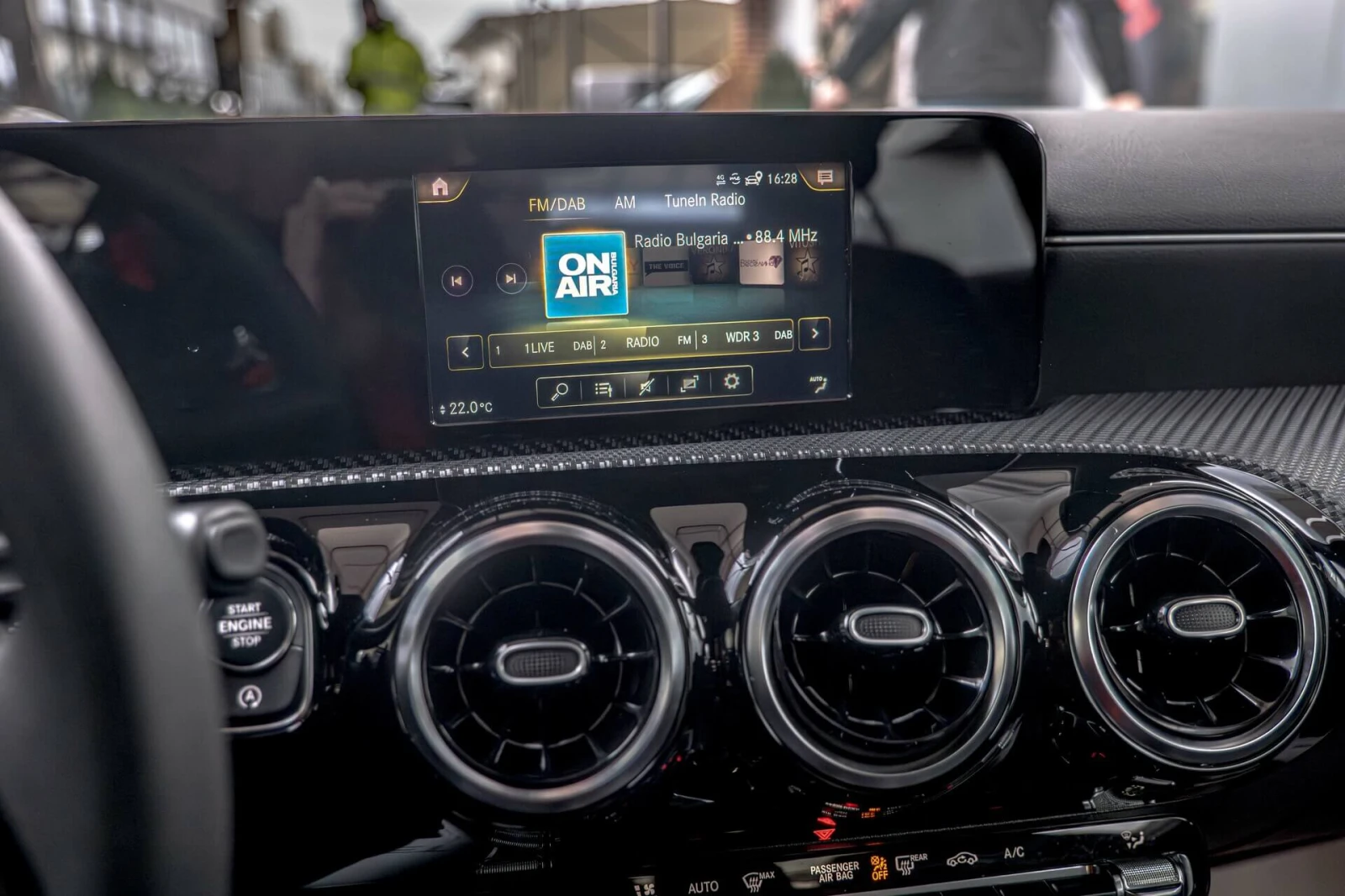 Mercedes-Benz A 200 CDI/Камера/Dynamic Select/USB/DCT/MBUX/Седан, снимка 13 - Автомобили и джипове - 54065511