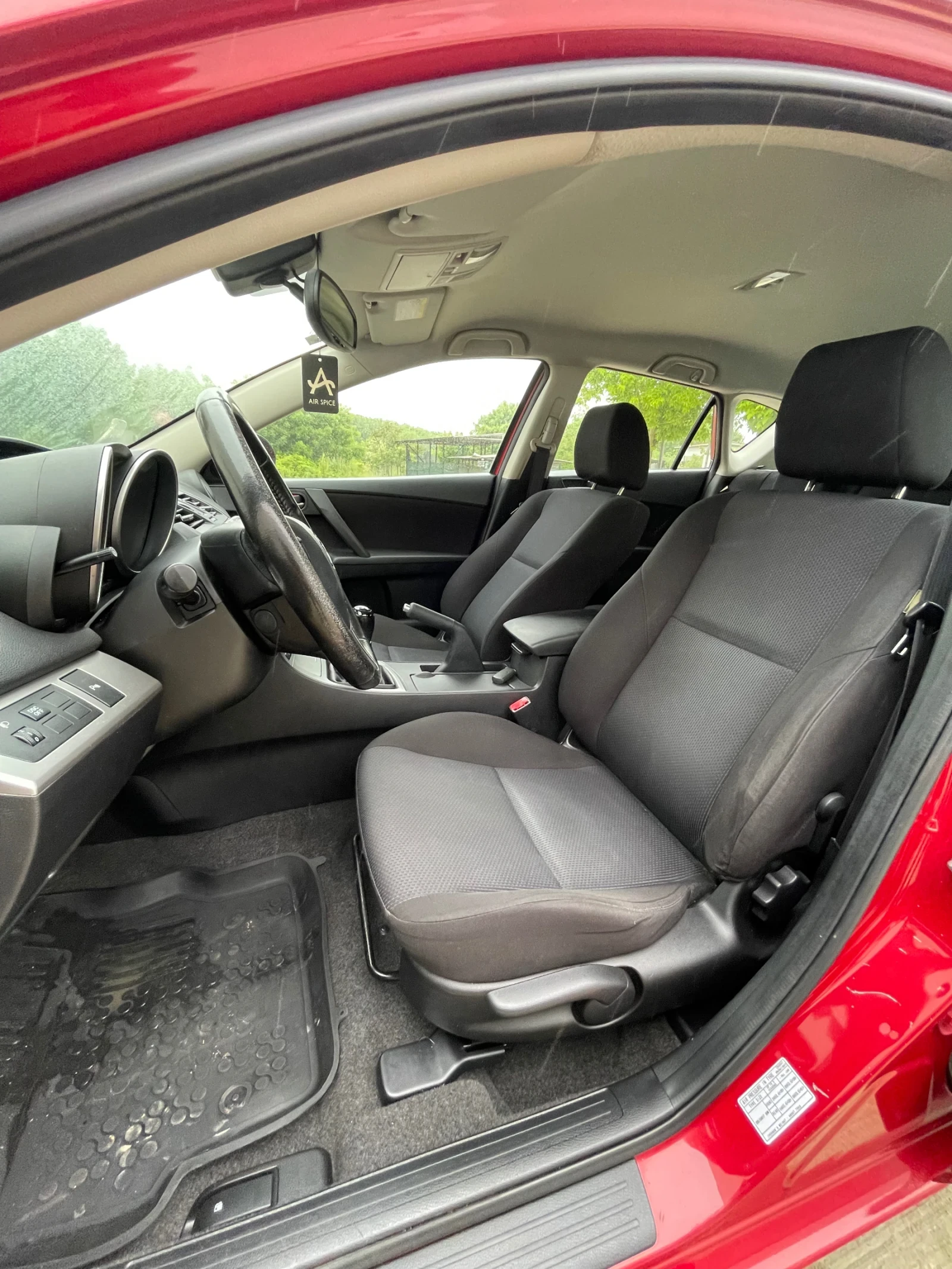 Mazda 3 2.2 D MRZ-185к.с., снимка 9 - Автомобили и джипове - 54650537