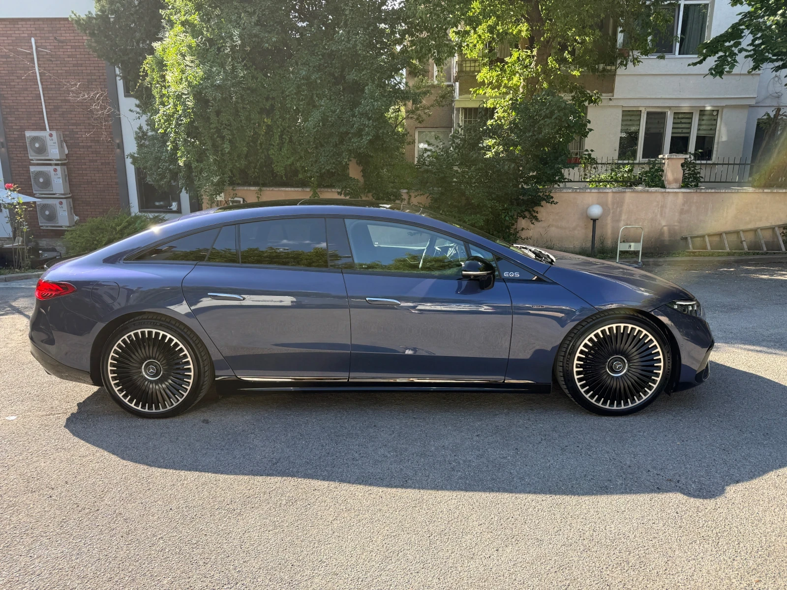 Mercedes-Benz EQS 53 AMG , снимка 4 - Автомобили и джипове - 54811105
