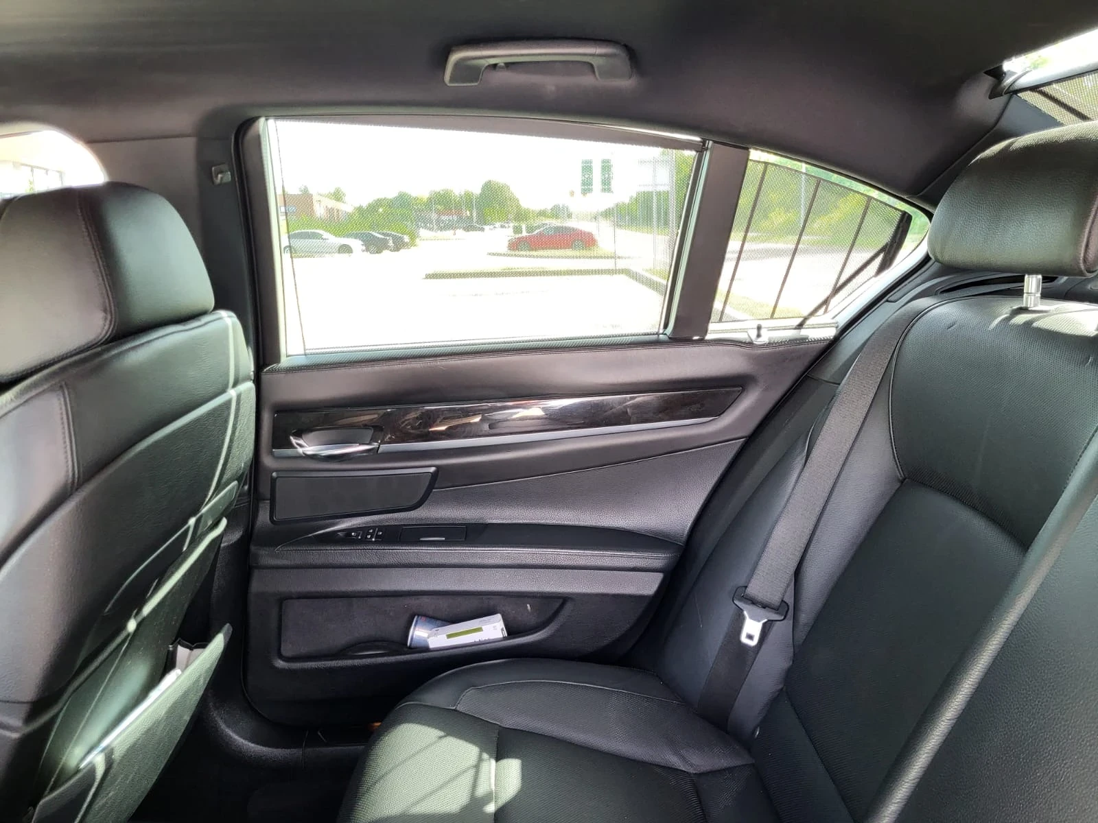 BMW 740 Реални Км, снимка 4 - Автомобили и джипове - 55099693