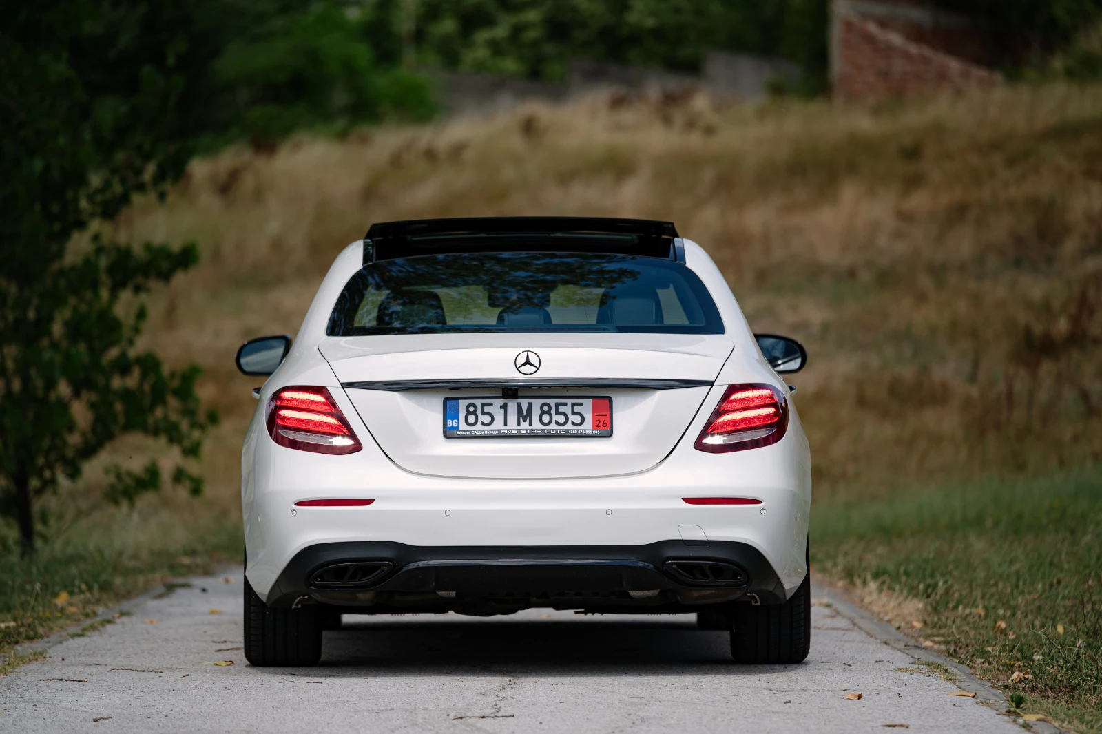 Mercedes-Benz E 400 4Matic , снимка 6 - Автомобили и джипове - 55308135