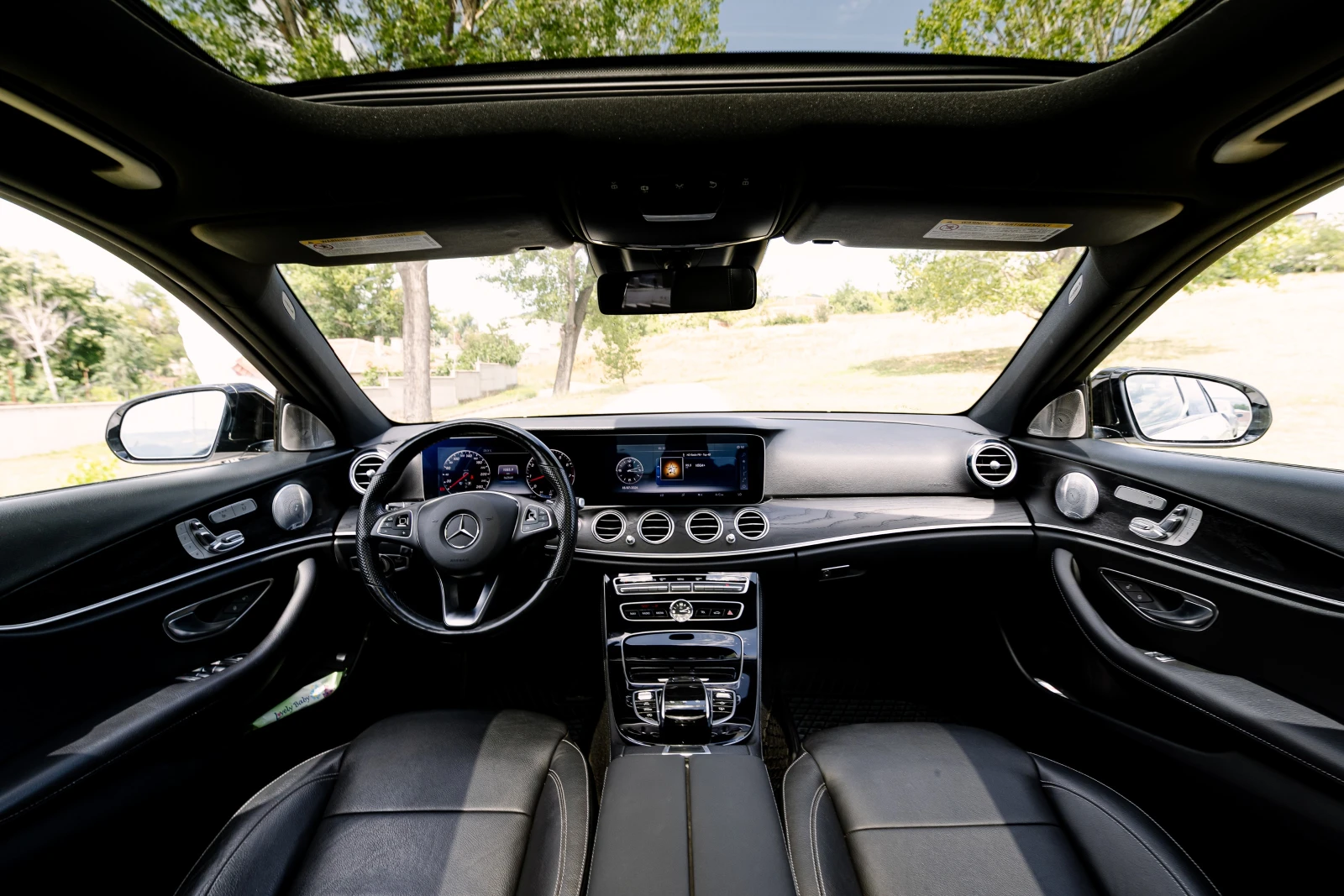 Mercedes-Benz E 400 4Matic , снимка 8 - Автомобили и джипове - 55308135