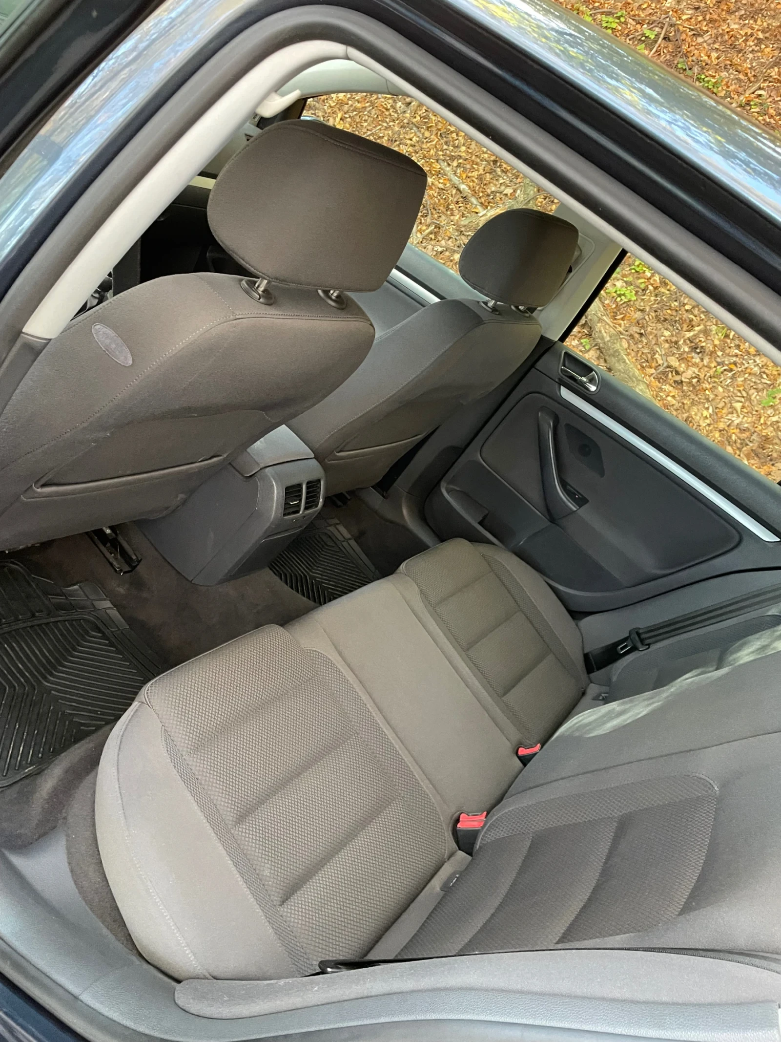 VW Golf Няма, снимка 5 - Автомобили и джипове - 55311170