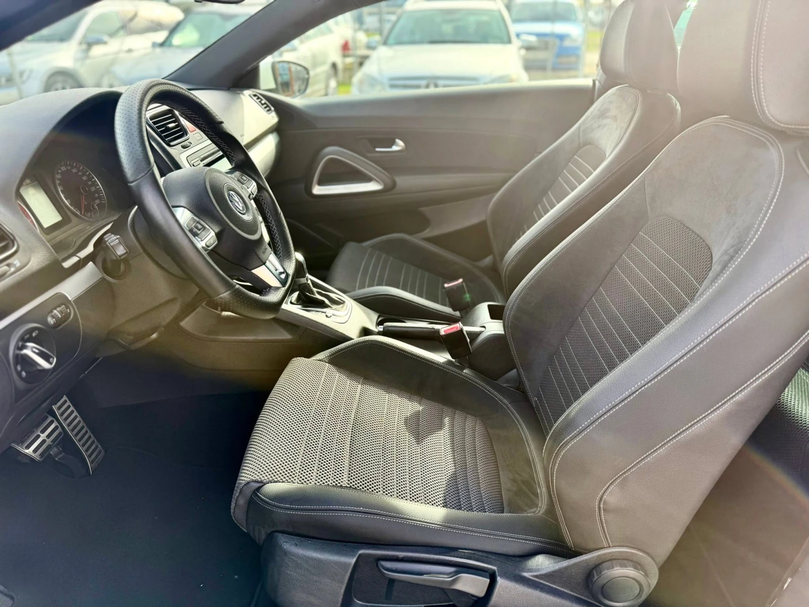 VW Scirocco 1.4 АВТОМАТИК, снимка 9 - Автомобили и джипове - 55347436