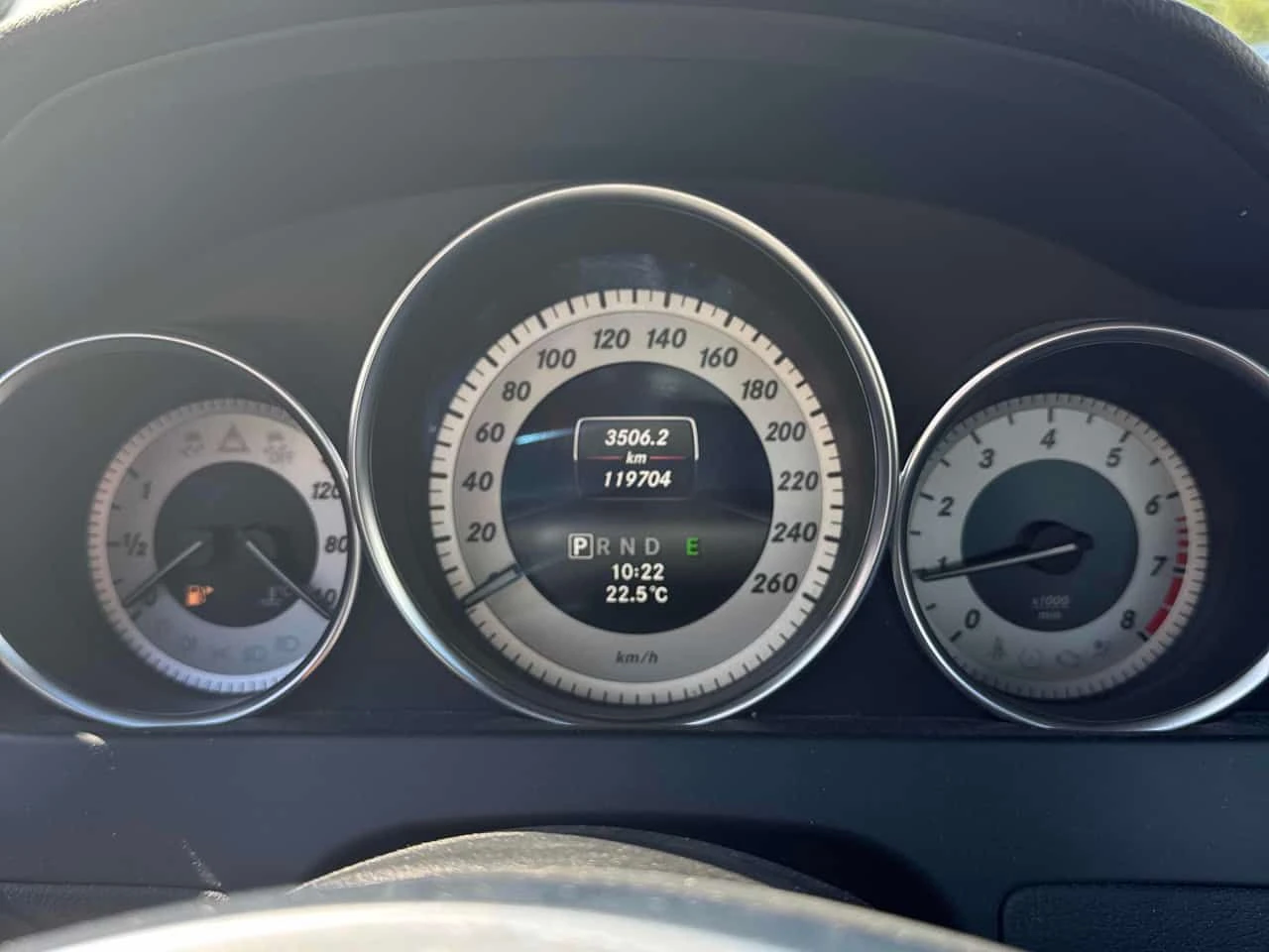 Mercedes-Benz C 300 * CARFAX * БЕЗ ПЪРВОНАЧАЛНА ВНОСКА, снимка 8 - Автомобили и джипове - 55484255
