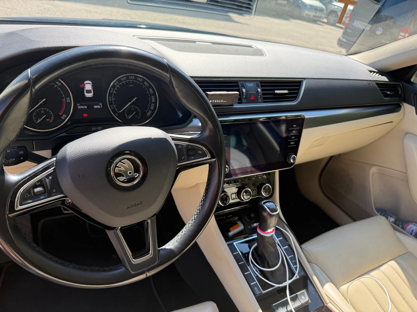 Skoda Superb, снимка 12 - Автомобили и джипове - 55556822