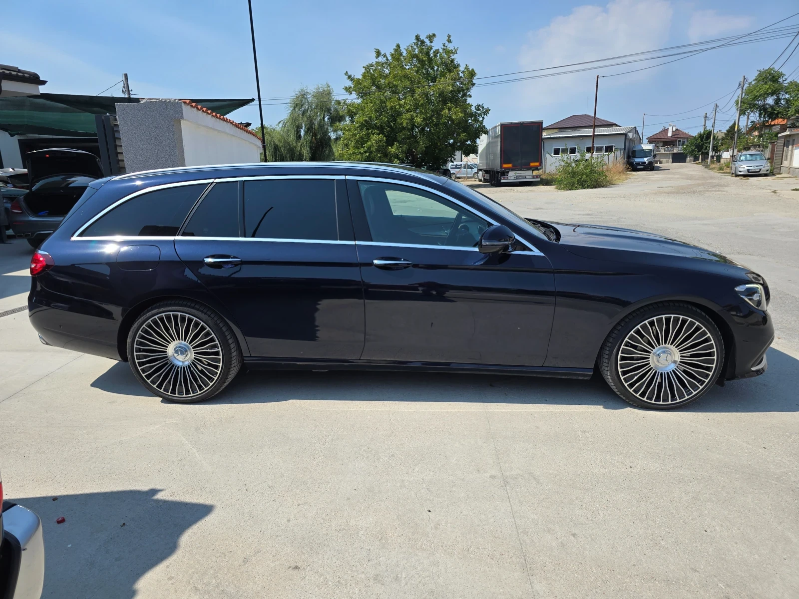 Mercedes-Benz E 400 330hp 4x4 подгрев, обдухване, надуване, масаж, ВЪЗ, снимка 9 - Автомобили и джипове - 56188837