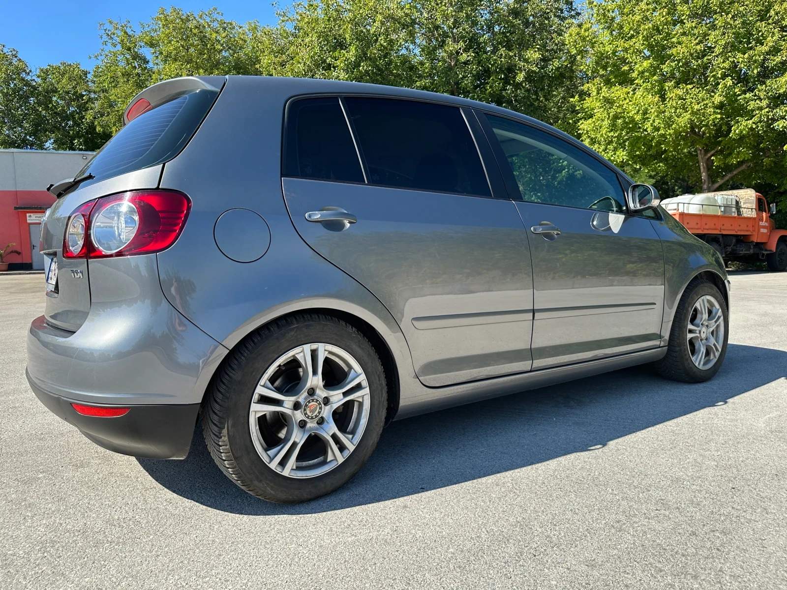 VW Golf Plus 5, снимка 3 - Автомобили и джипове - 55736558
