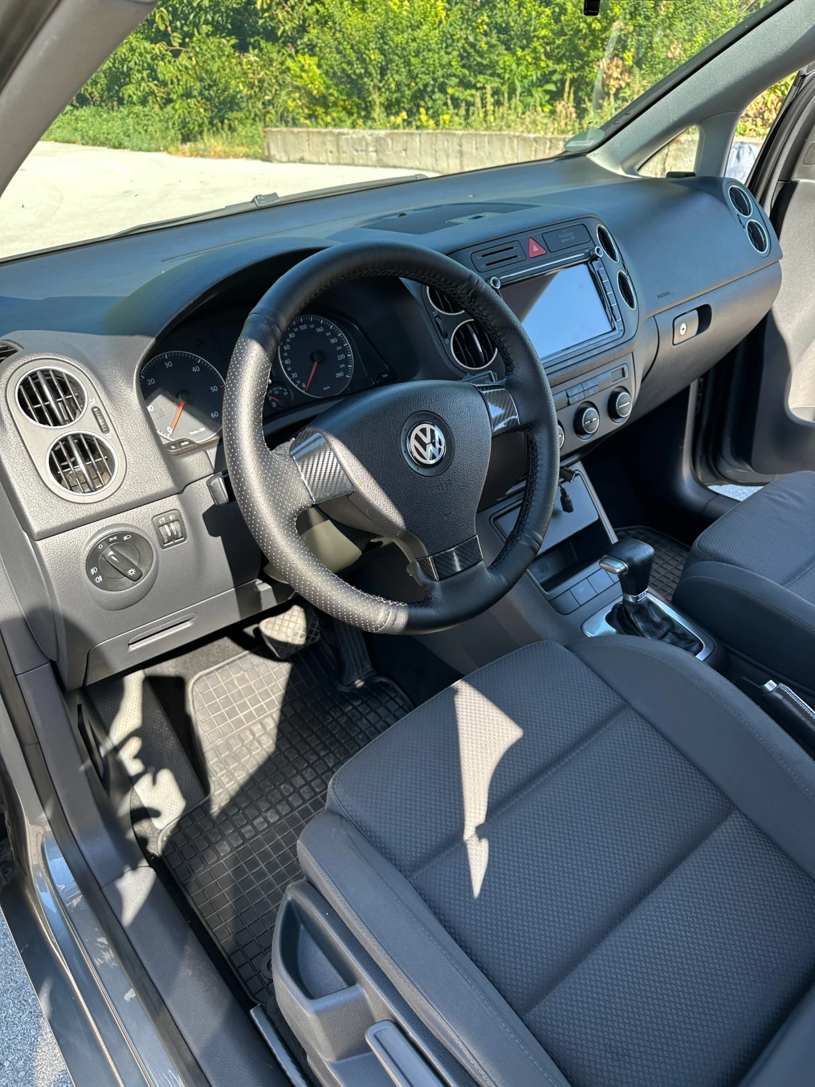 VW Golf Plus 5, снимка 13 - Автомобили и джипове - 55736558