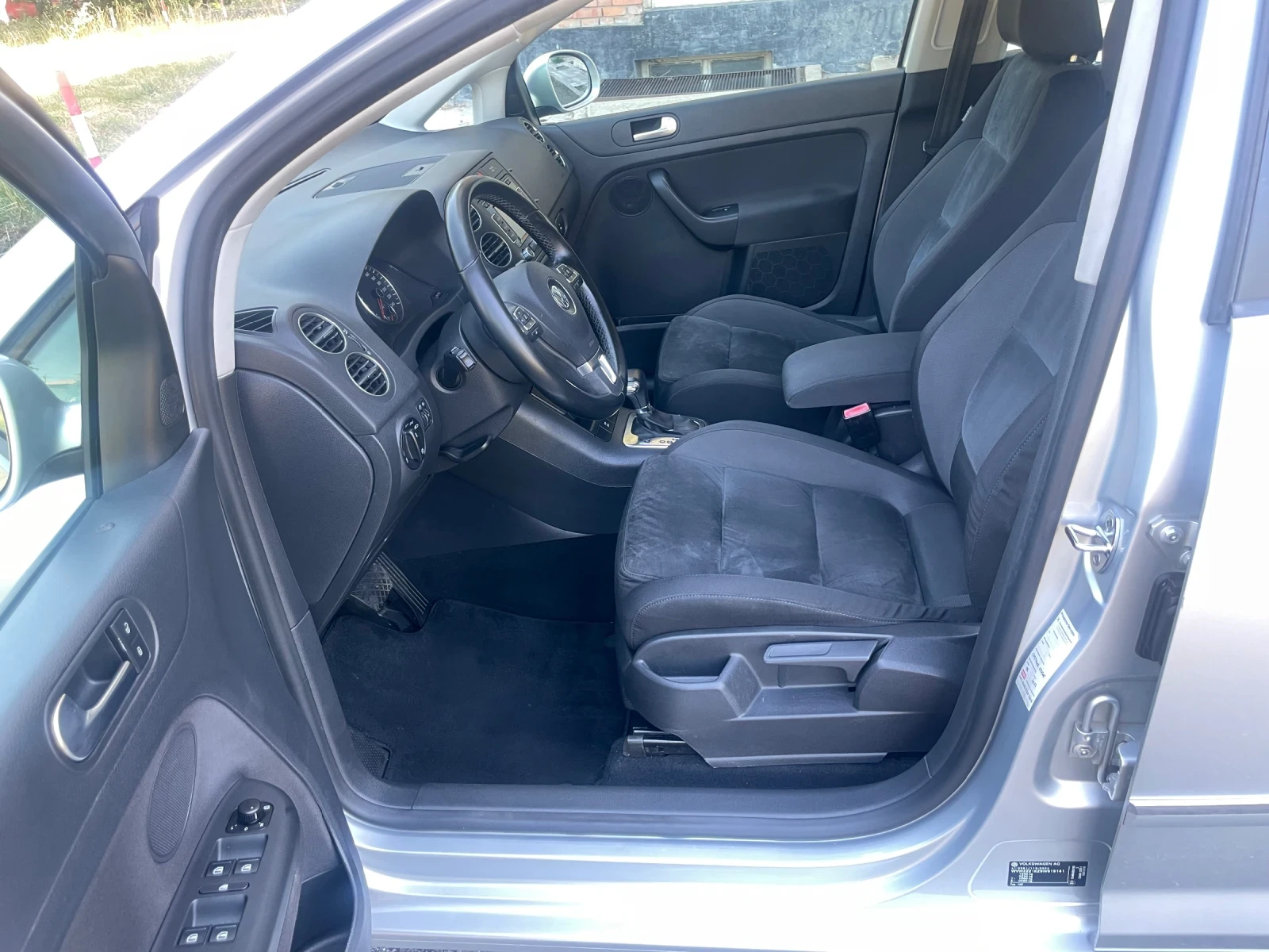 VW Golf Plus 1.4 TSI 90 kw, снимка 9 - Автомобили и джипове - 56005257