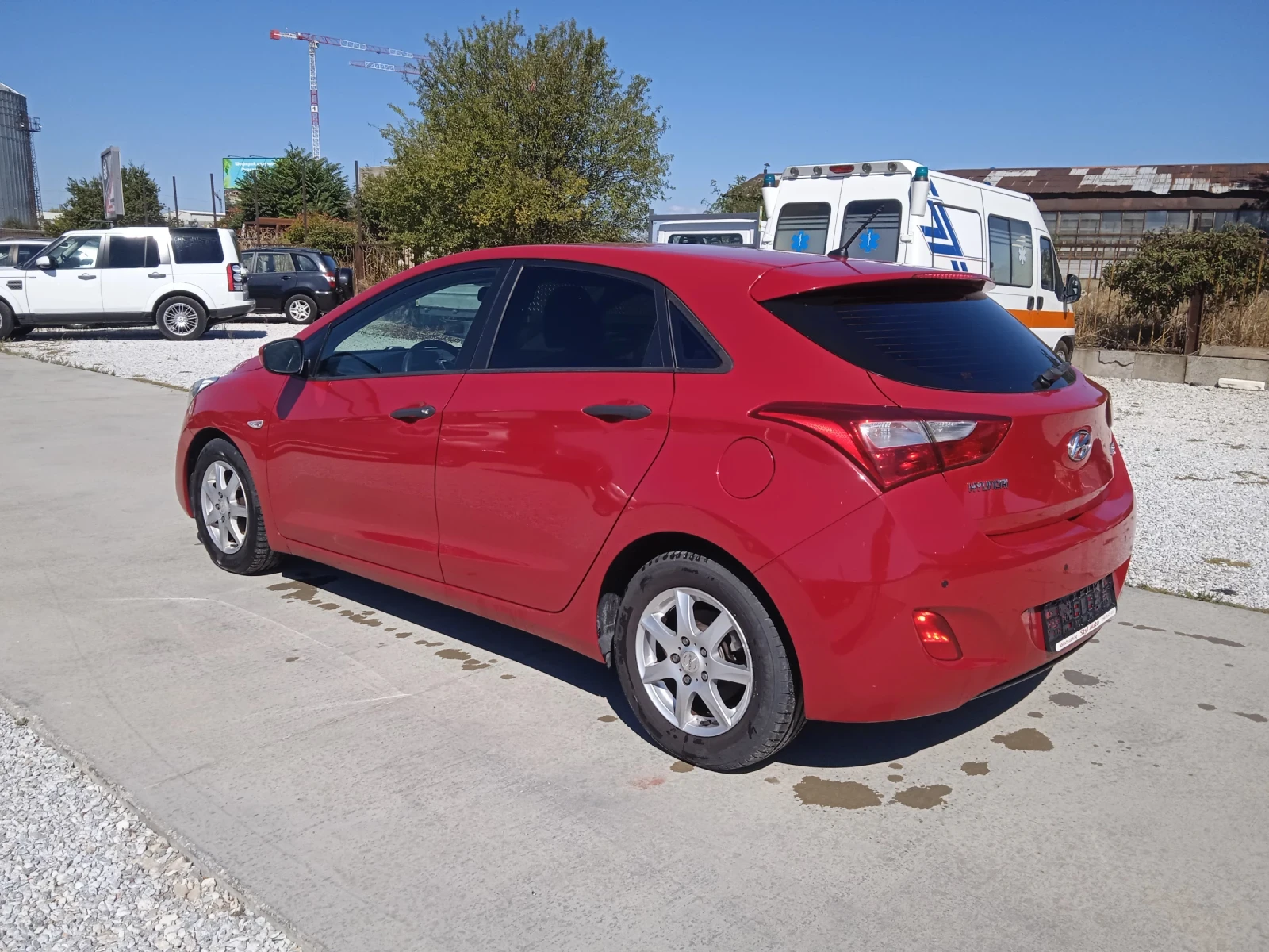 Hyundai I30 1.4i, снимка 6 - Автомобили и джипове - 56079317