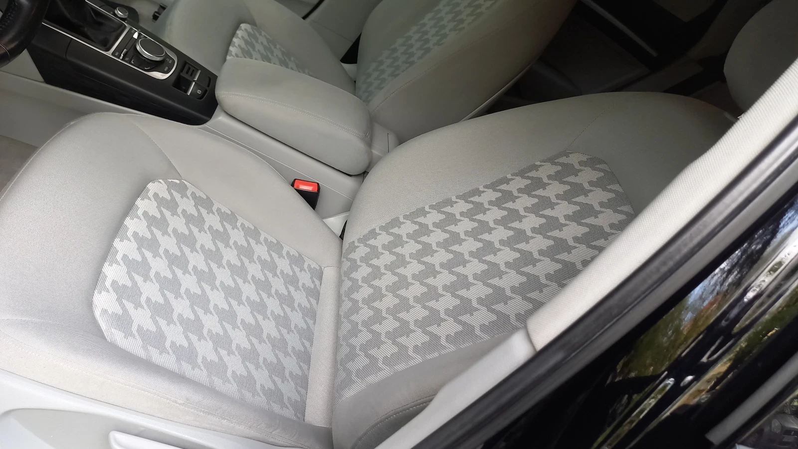 Audi A3 Седан, снимка 14 - Автомобили и джипове - 56565595
