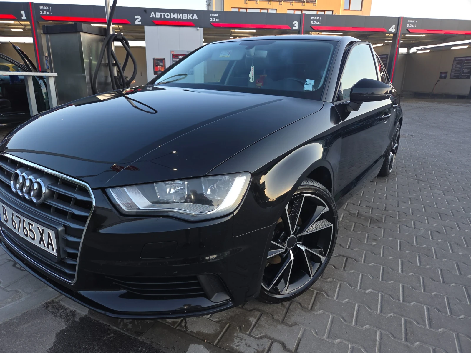 Audi A3 Седан