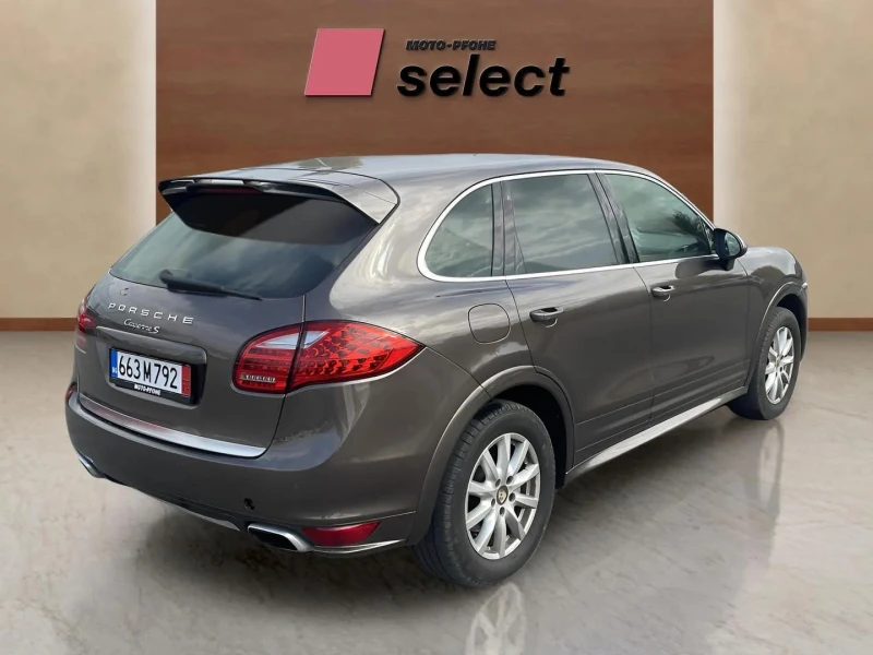 Porsche Cayenne 4.8 I, снимка 5 - Автомобили и джипове - 48093491