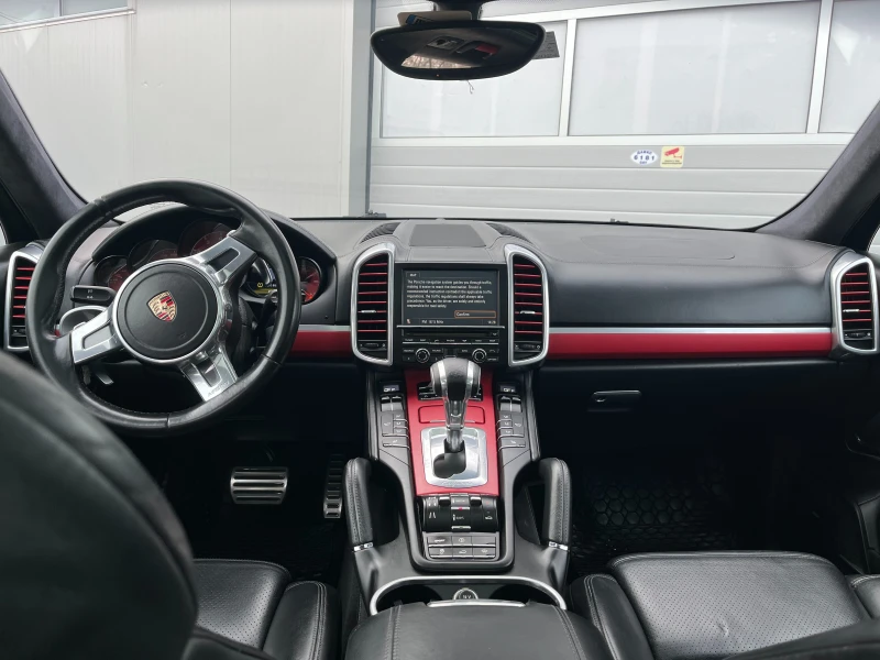 Porsche Cayenne 4.8 V8 TURBO PANORAMA/2xTV/XENON/NAVI/''21, снимка 7 - Автомобили и джипове - 52999709