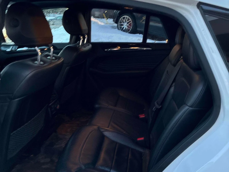 Mercedes-Benz GLE 43 AMG С РЕГИСТРАЦИЯ & АВТО КРЕДИТ, снимка 12 - Автомобили и джипове - 53289146