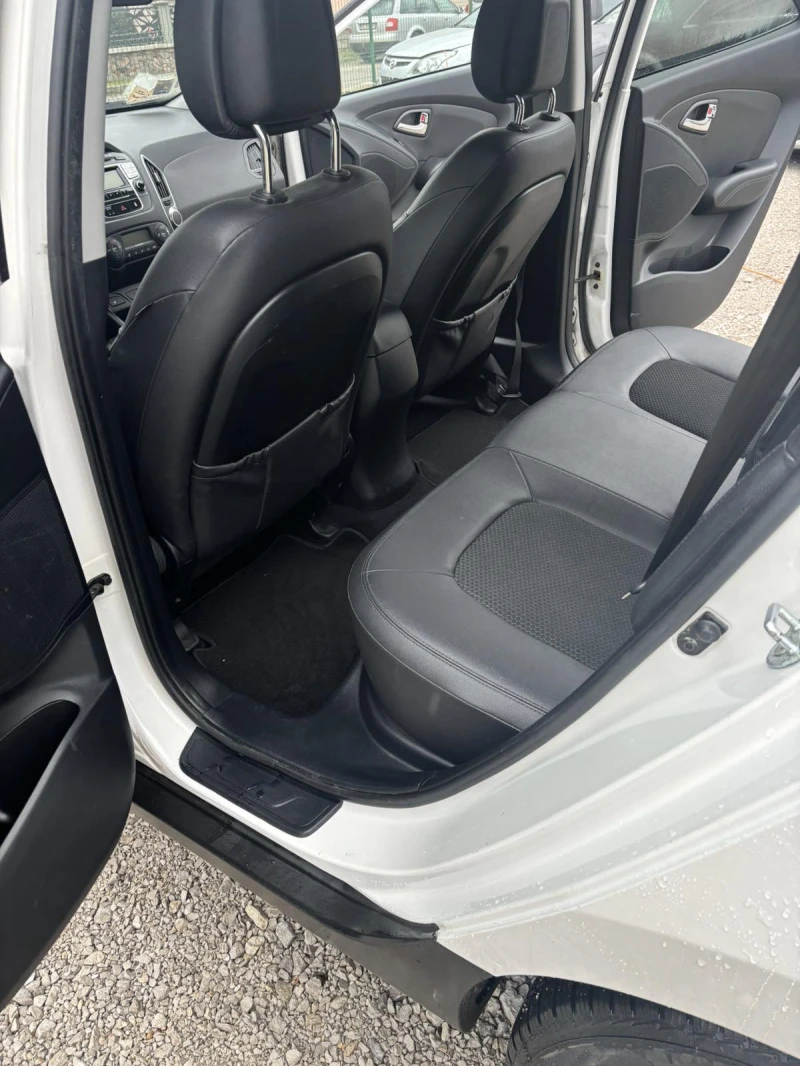 Hyundai IX35 1.7CRDI, снимка 12 - Автомобили и джипове - 53303676