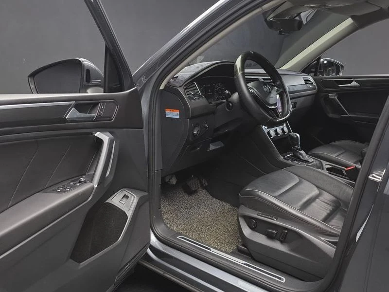 VW Tiguan 2.0 TDI Prestige| 150к.с., снимка 10 - Автомобили и джипове - 56309967