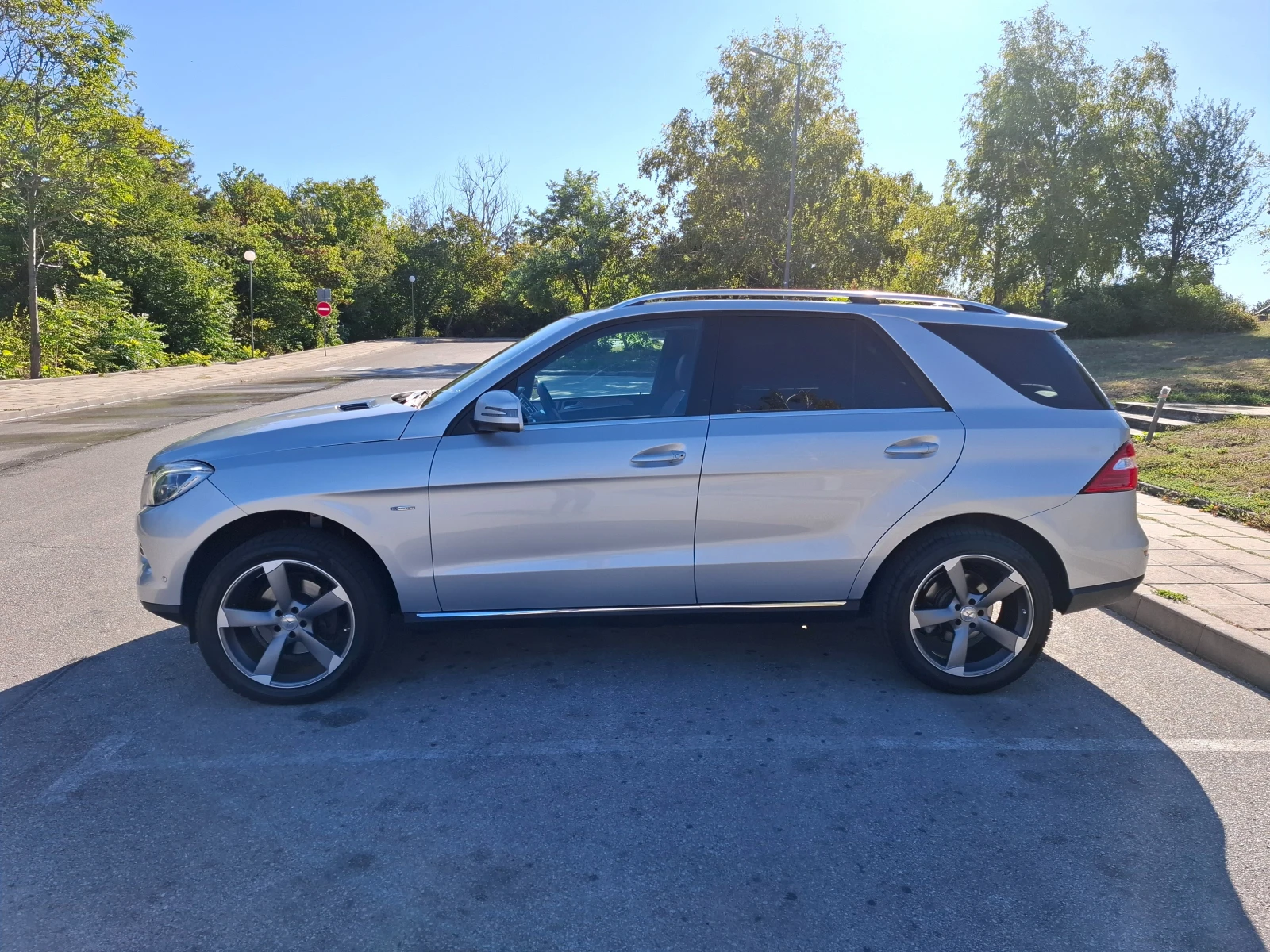 Mercedes-Benz ML 350 BLUETEC 4 MATIC - изображение 2